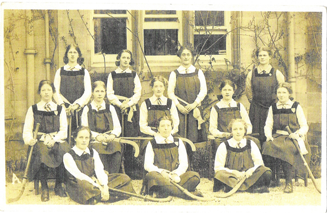 1915 St Elphin's School hockey team
